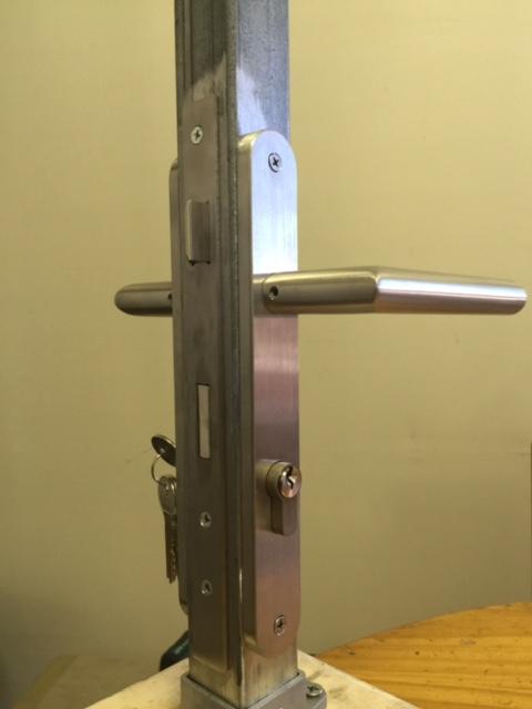 gate lock new 1