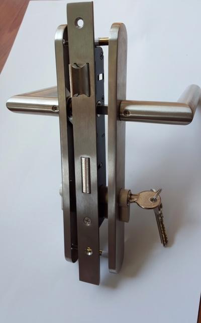 gate lock new